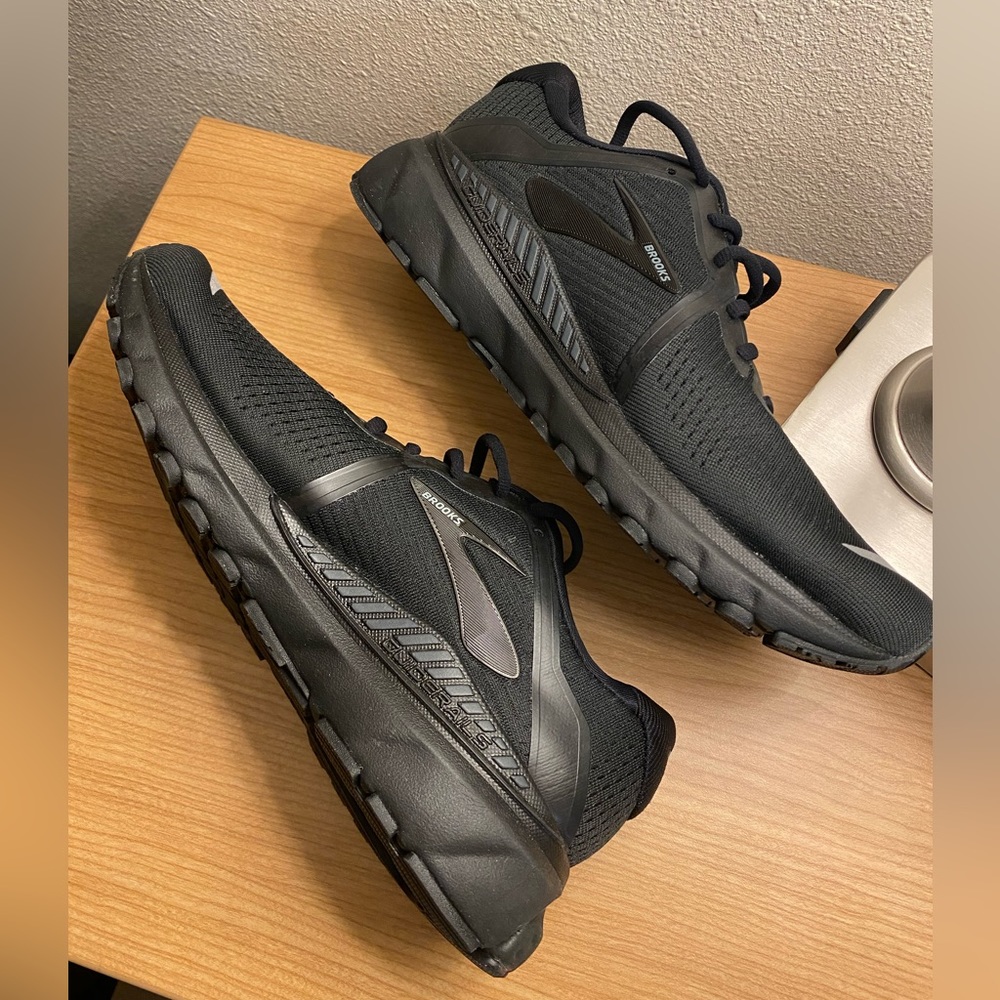👟PRICE DROP❤️Women’s BROOKS Running Shoes❤️👟 - Picture 5 of 9
